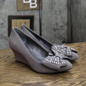 BCBGeneration Womens Vintage Suede Bow Wedge Heels 1673d196985af3 Gray 6M